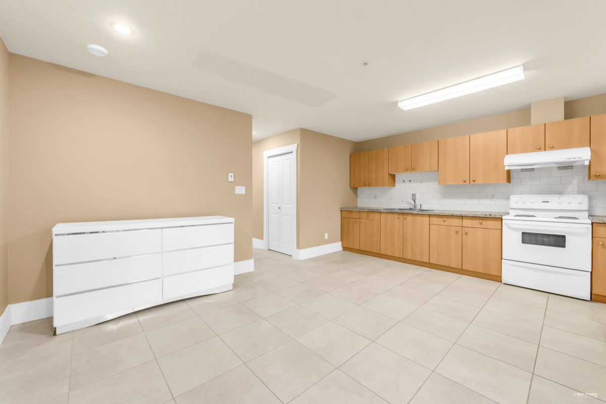 Hot Tub / Spa Photo of 2139 W 22nd Avenue, Vancouver, BC