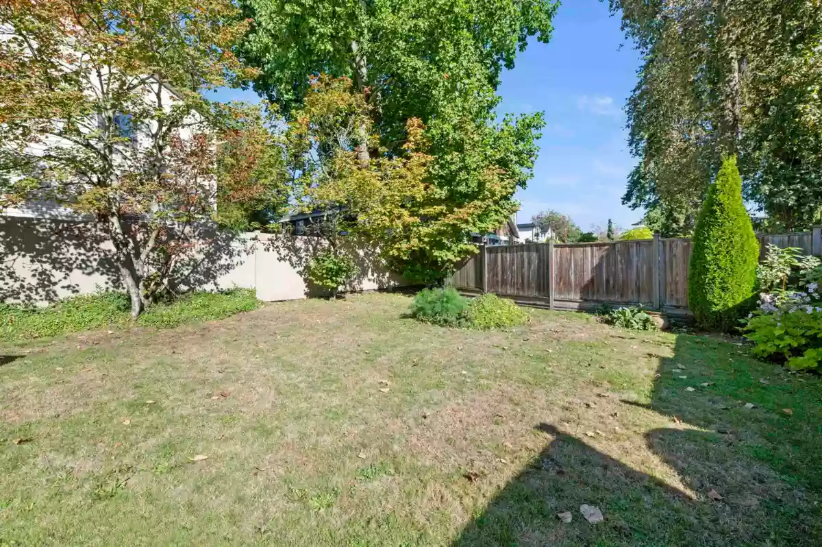 Guest Bathroom Photo of 133 12233 92 Avenue, Surrey, BC