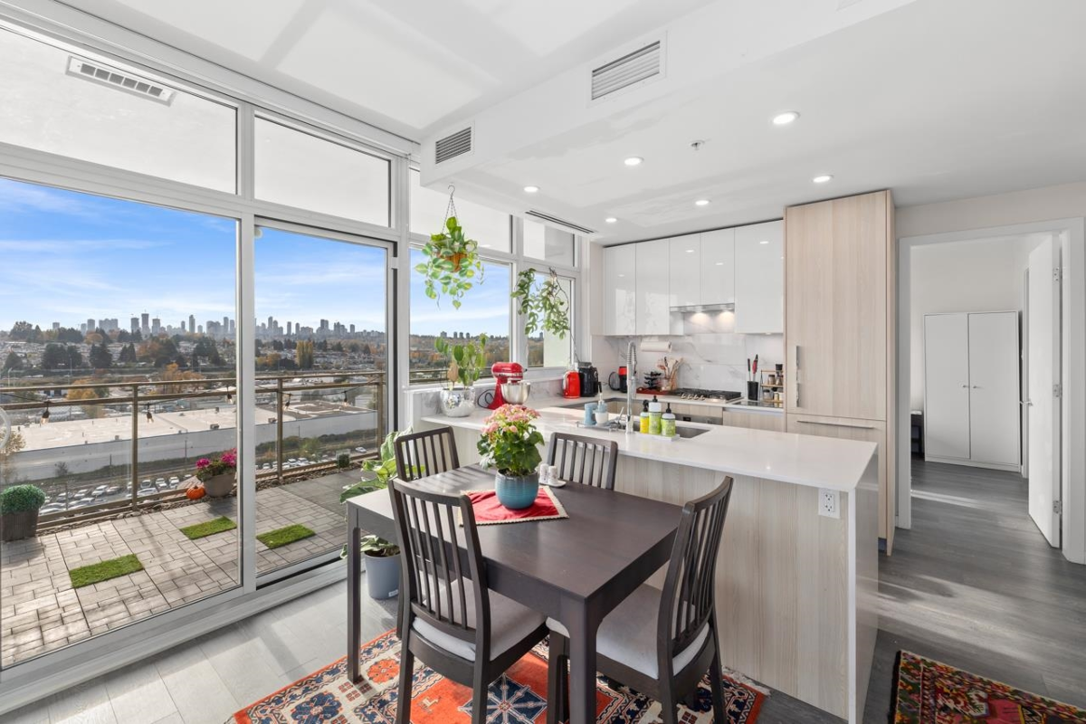 Breakfast Nook Photo of 1105 5333 Goring Street, Burnaby, BC