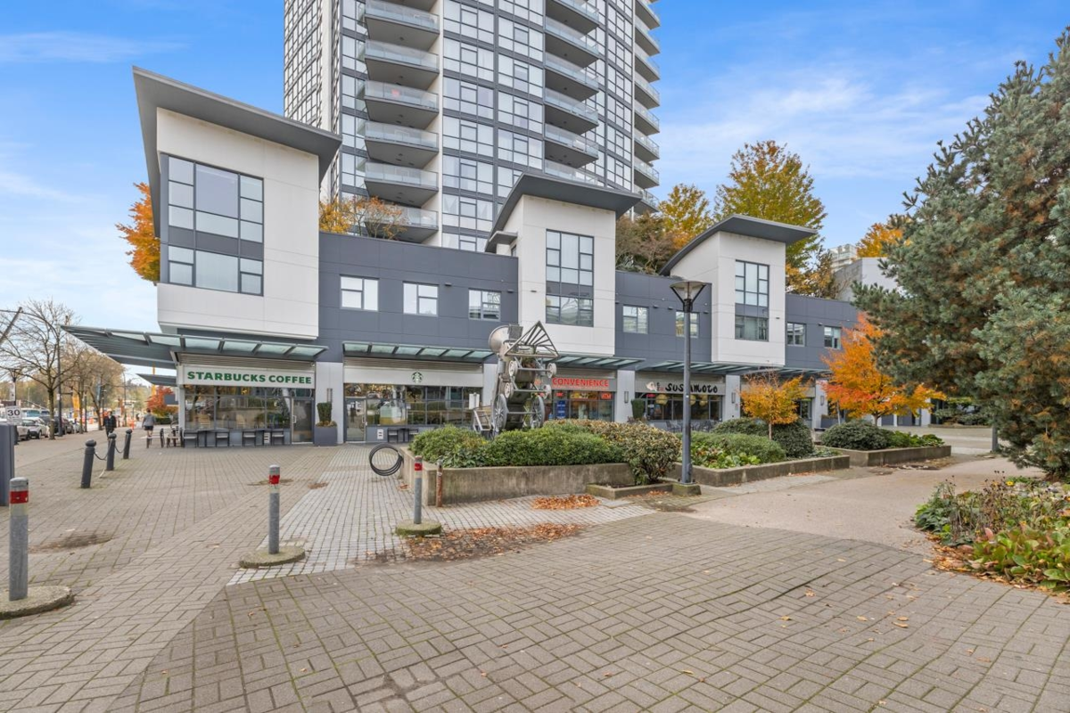 Hot Tub / Spa Photo of 1105 5333 Goring Street, Burnaby, BC
