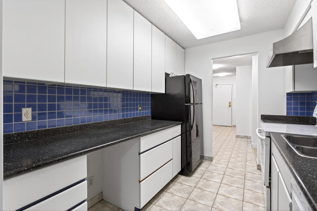 Loft / Bonus Room Photo of 504 2024 Fullerton Avenue, North Vancouver, BC