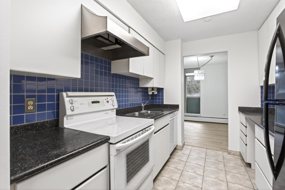 Office / Den Photo of 504 2024 Fullerton Avenue, North Vancouver, BC