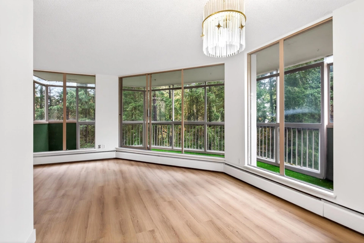 Primary Bedroom Photo of 504 2024 Fullerton Avenue, North Vancouver, BC