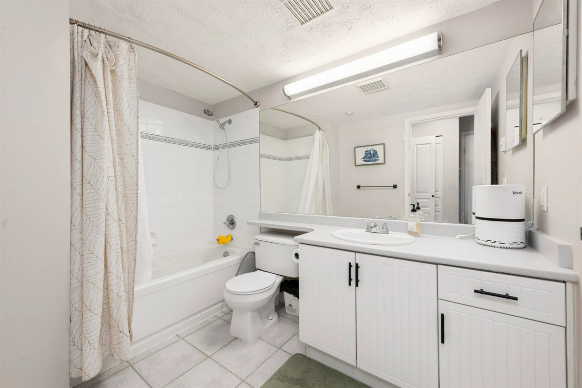 Bedroom 4 Photo of 104 12633 No 2 Road, Richmond, BC