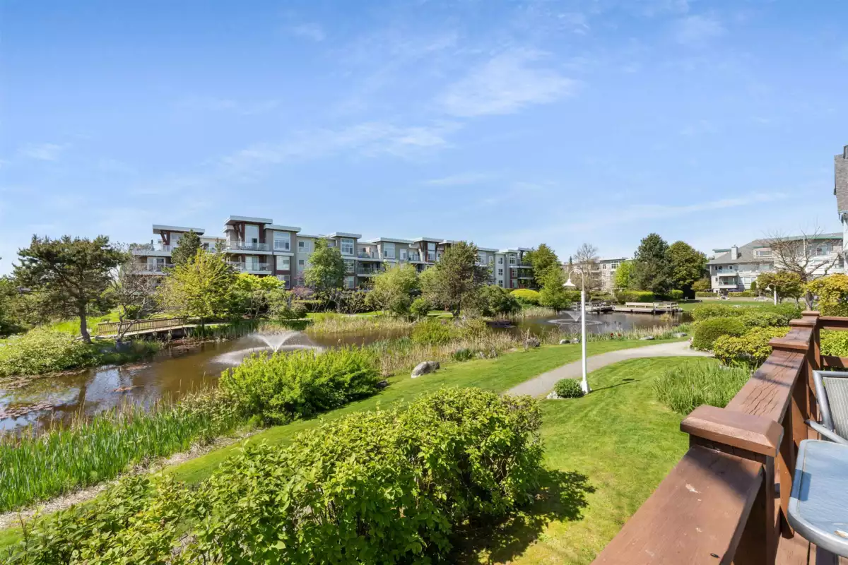 Front Yard Photo of 104 12633 No 2 Road, Richmond, BC