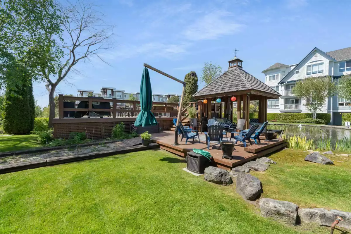 Garden / Landscaping Photo of 104 12633 No 2 Road, Richmond, BC