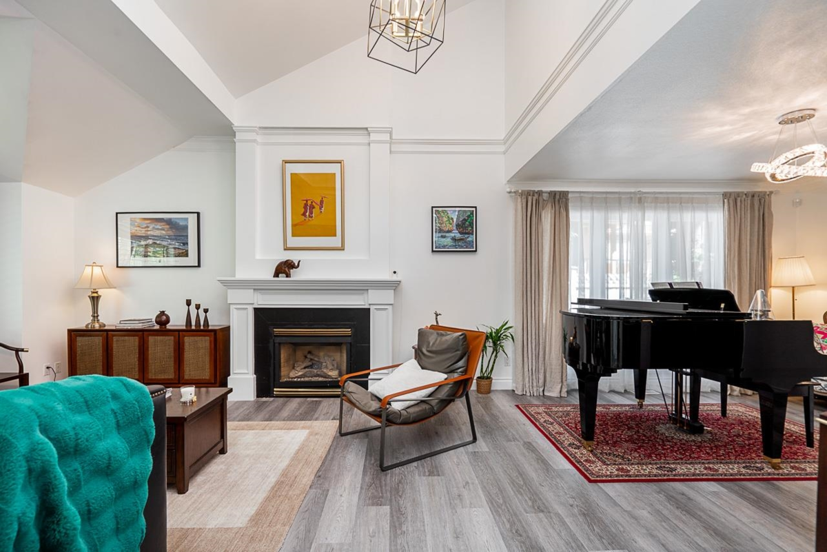 Family Room Photo of 13774 Crescent Road, Surrey, BC