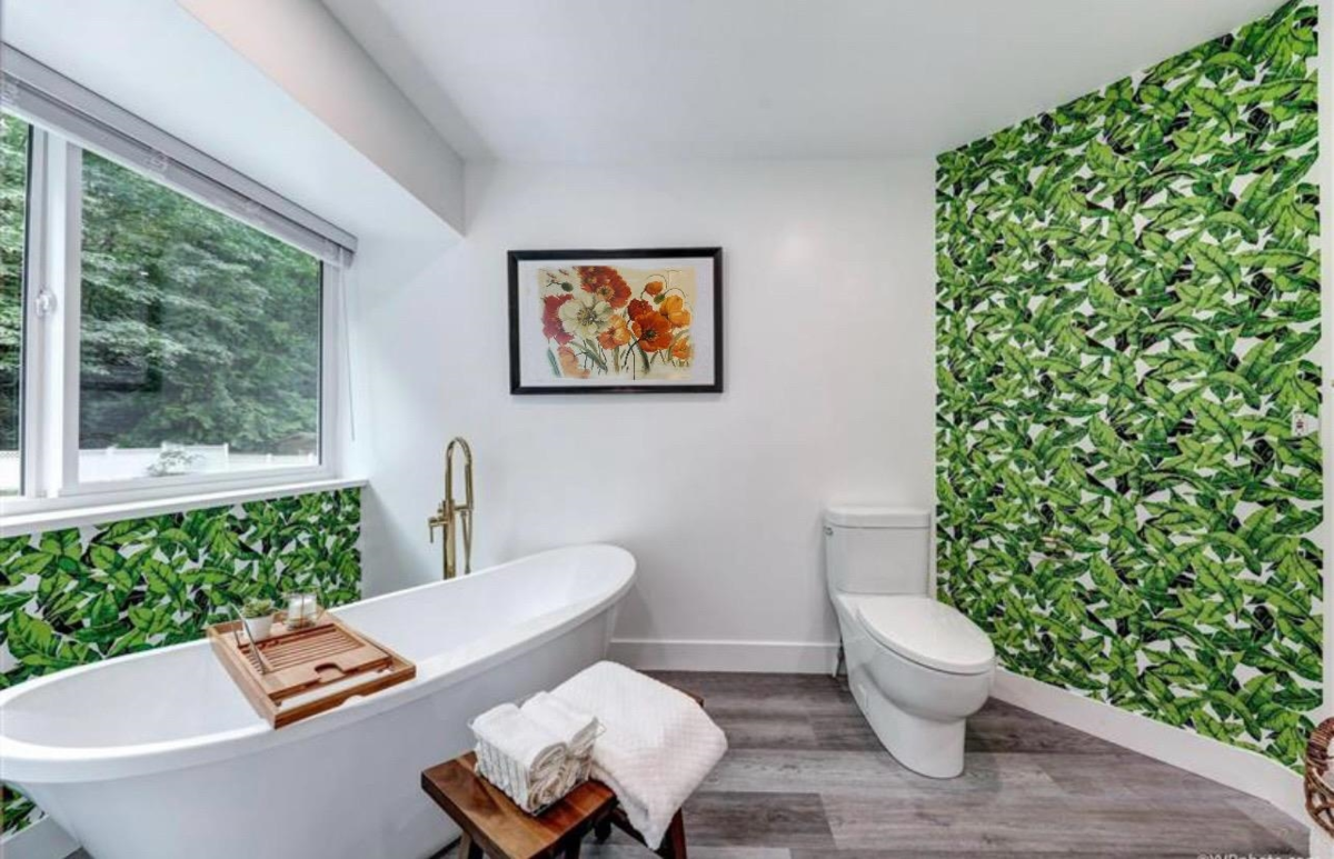 Garage Interior Photo of 13774 Crescent Road, Surrey, BC