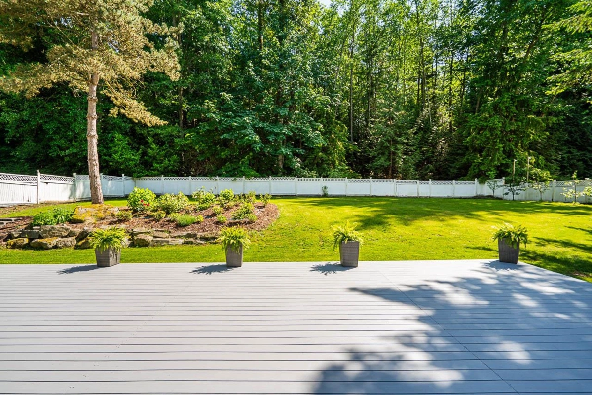 Hot Tub / Spa Photo of 13774 Crescent Road, Surrey, BC