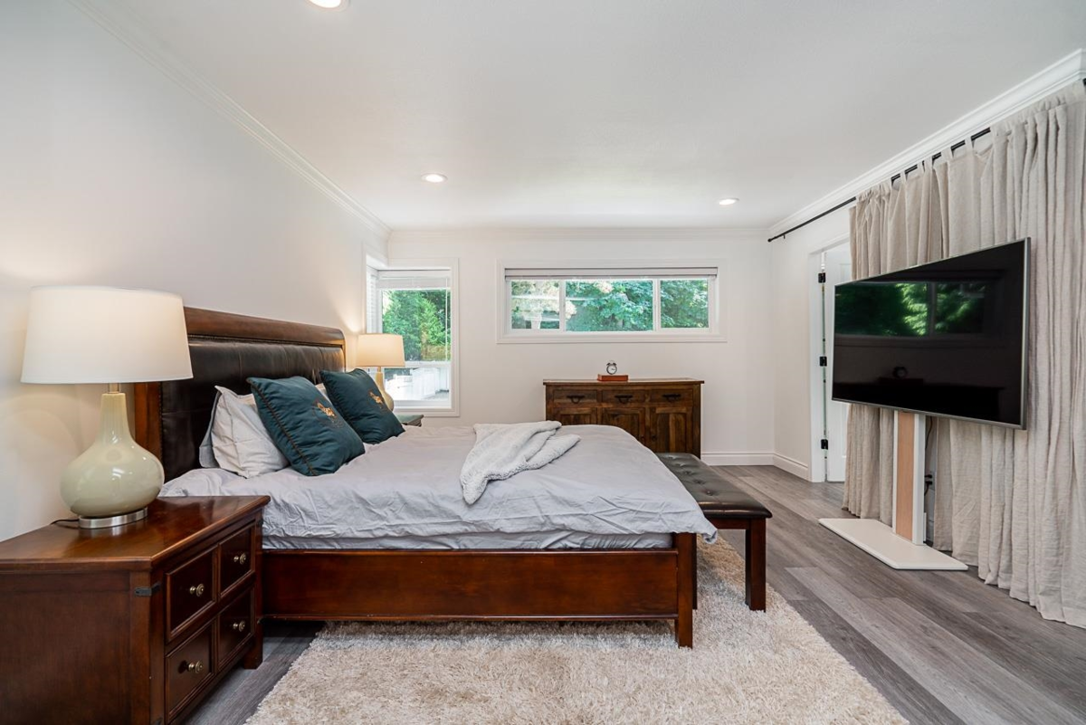 Mudroom Photo of 13774 Crescent Road, Surrey, BC