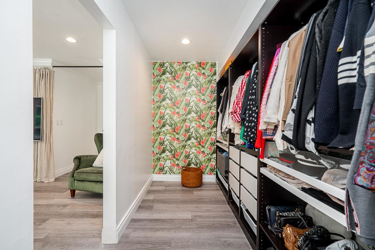 Staircase Photo of 13774 Crescent Road, Surrey, BC