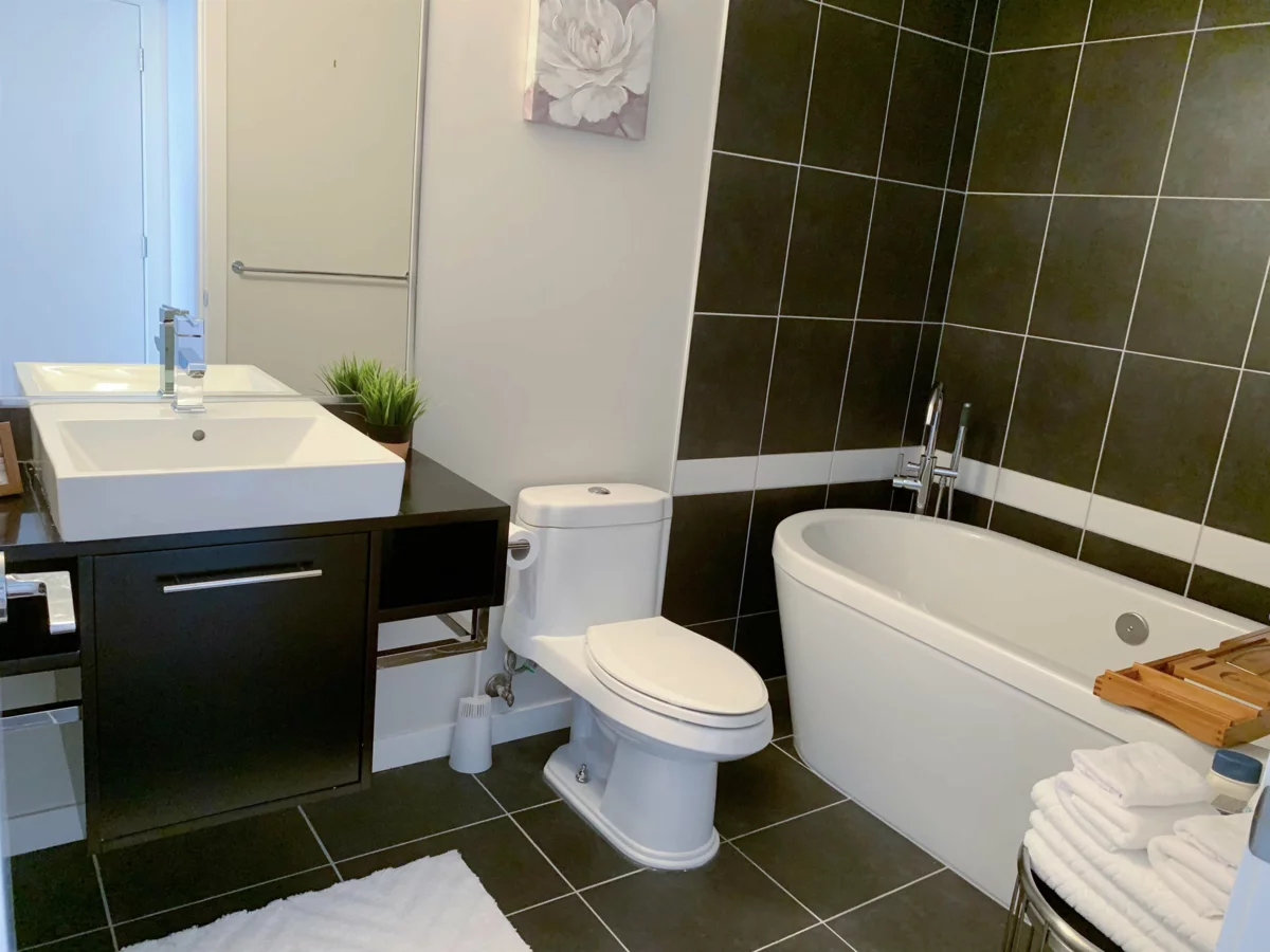 Primary Bathroom Photo of 2903 689 Abbott Street, Vancouver, BC