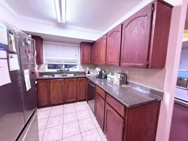Kitchen Photo of 5 7171 Blundell Road, Richmond, BC