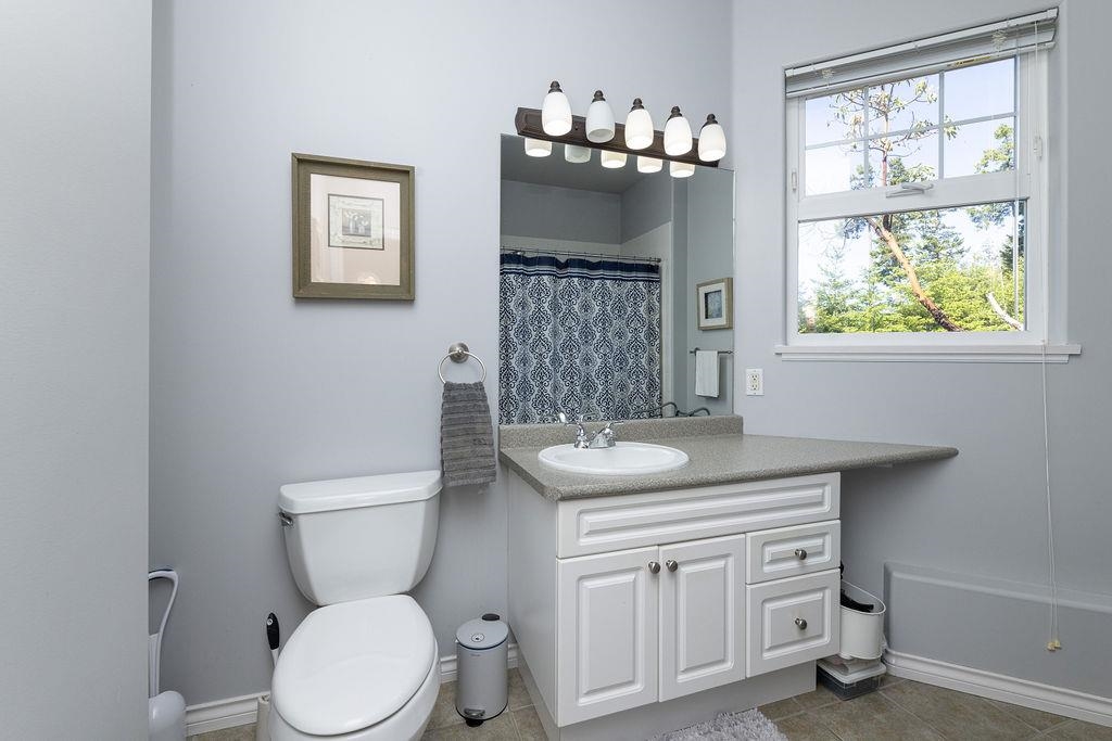 Guest Bathroom Photo of 4247 Johnston Heights Drive, Garden Bay, BC