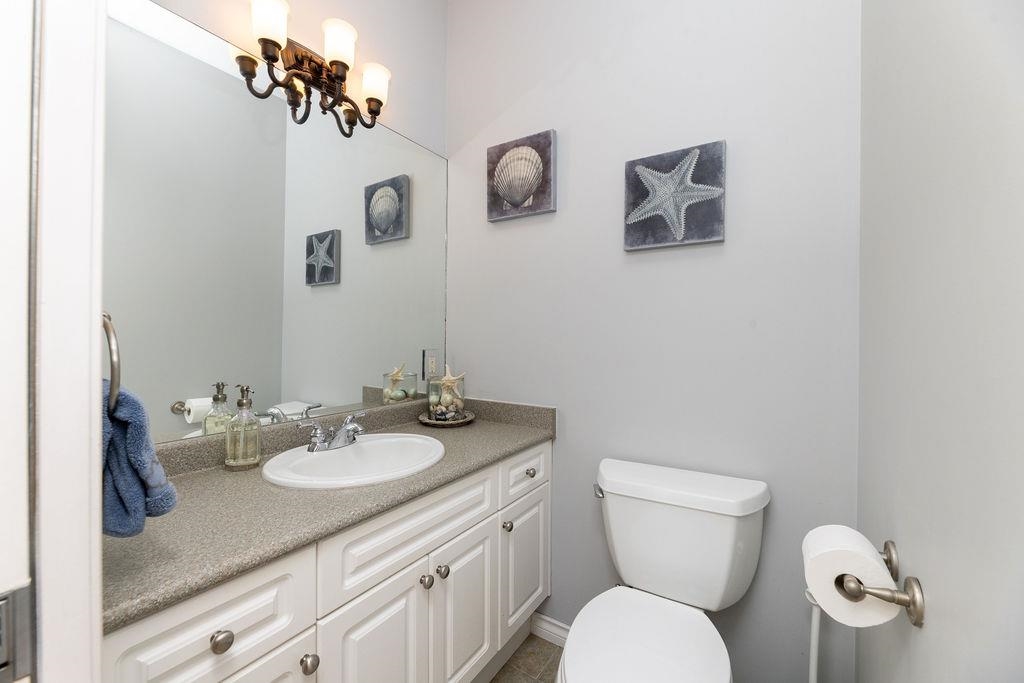 Powder Room Photo of 4247 Johnston Heights Drive, Garden Bay, BC
