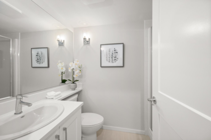 Entry Foyer Photo of 12 1871 165a Street, Surrey, BC