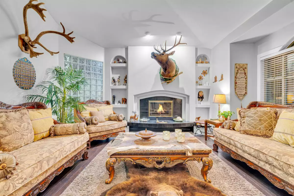 Family Room Photo of 15656 92a Avenue, Surrey, BC