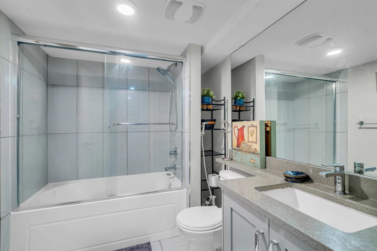 Swimming Pool Photo of 15656 92a Avenue, Surrey, BC