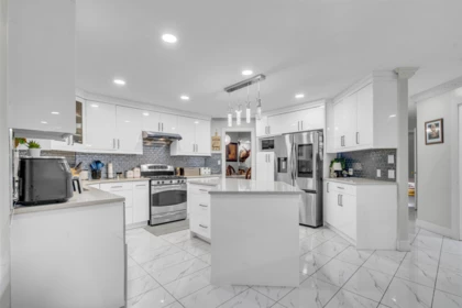 Breakfast Nook Photo of 15656 92a Avenue, Surrey, BC