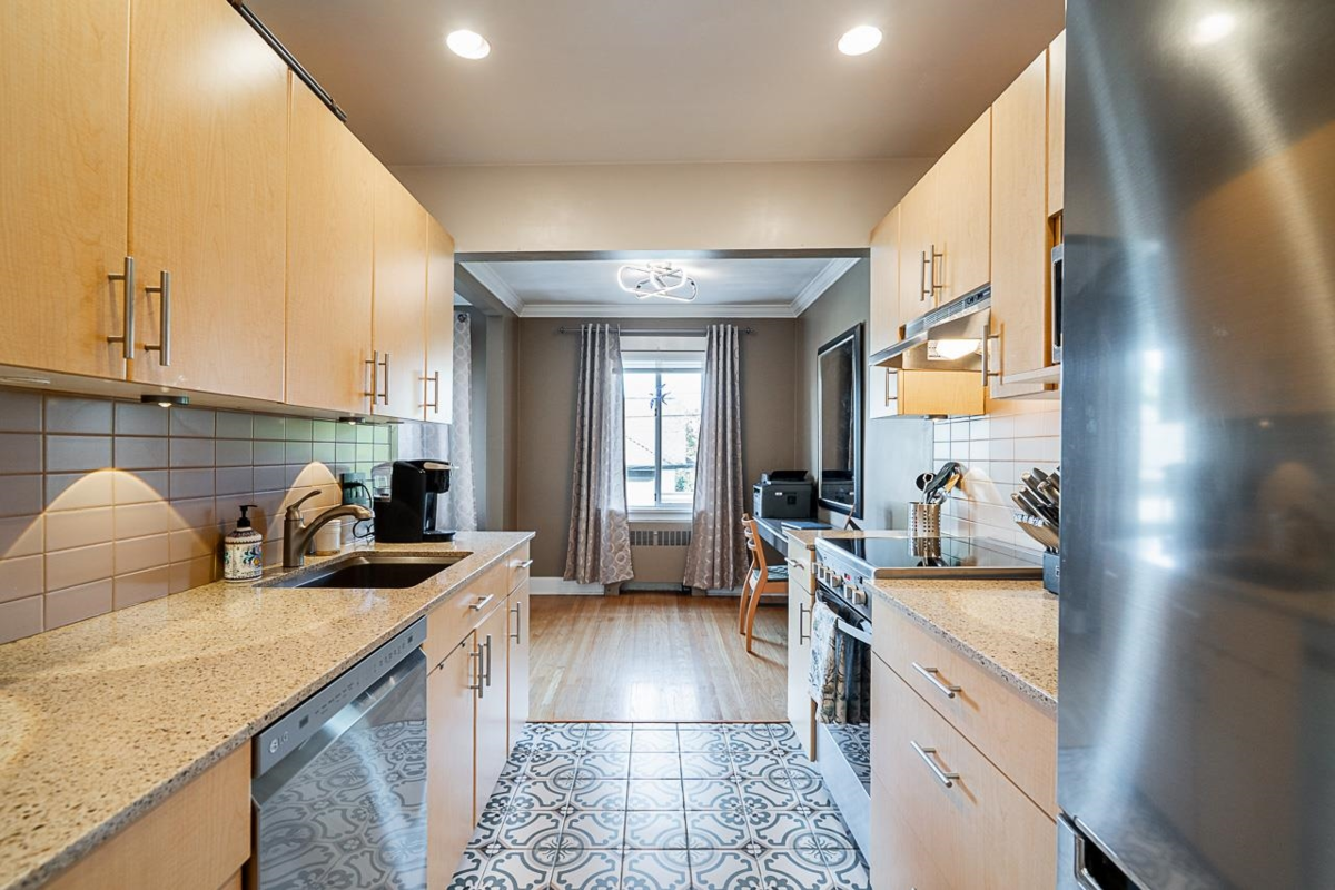 Entry Foyer Photo of 305 3530 Cambie Street, Vancouver, BC