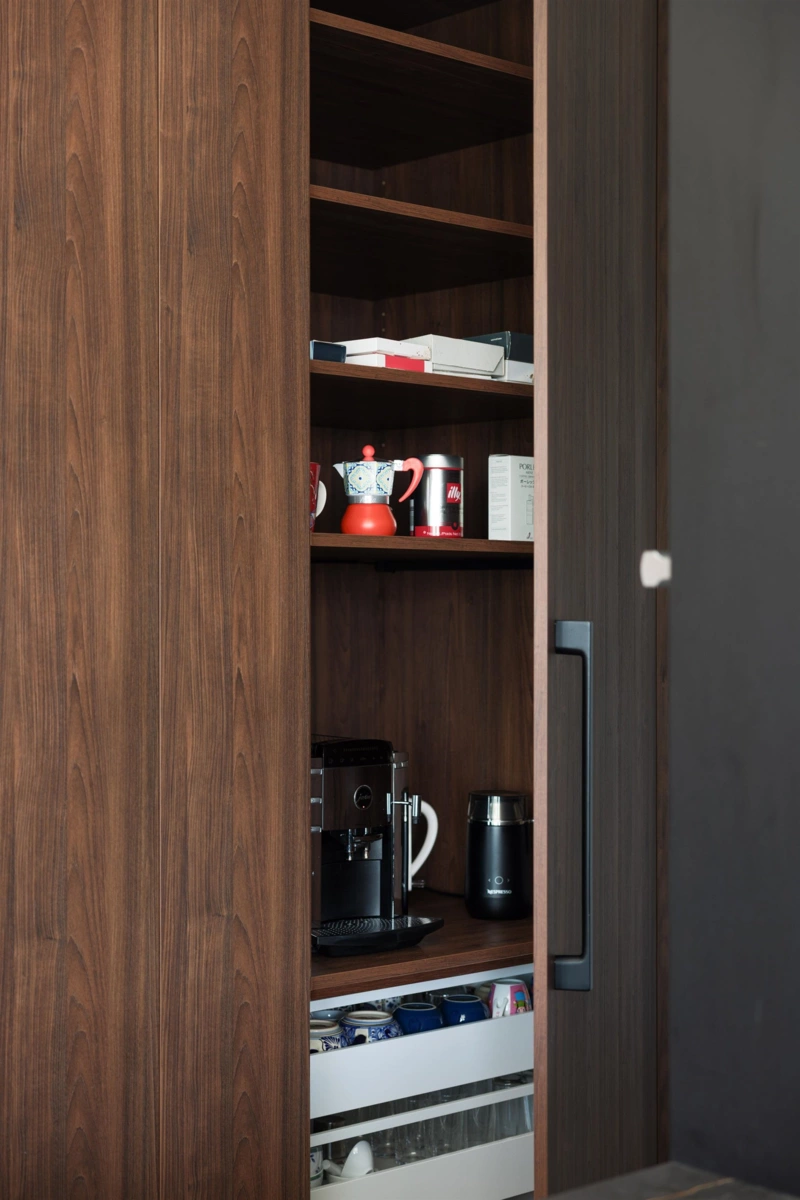 Guest Bathroom Photo of 1715 22nd Street, West Vancouver, BC