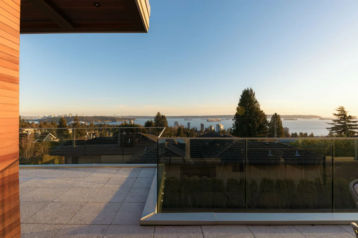 Outdoor Kitchen Photo of 1715 22nd Street, West Vancouver, BC