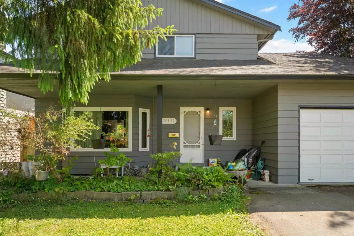 Dining Area Photo of 20820 51 Avenue, Langley, BC