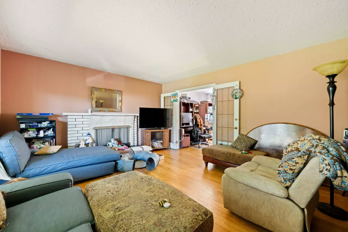 Pantry Photo of 20820 51 Avenue, Langley, BC