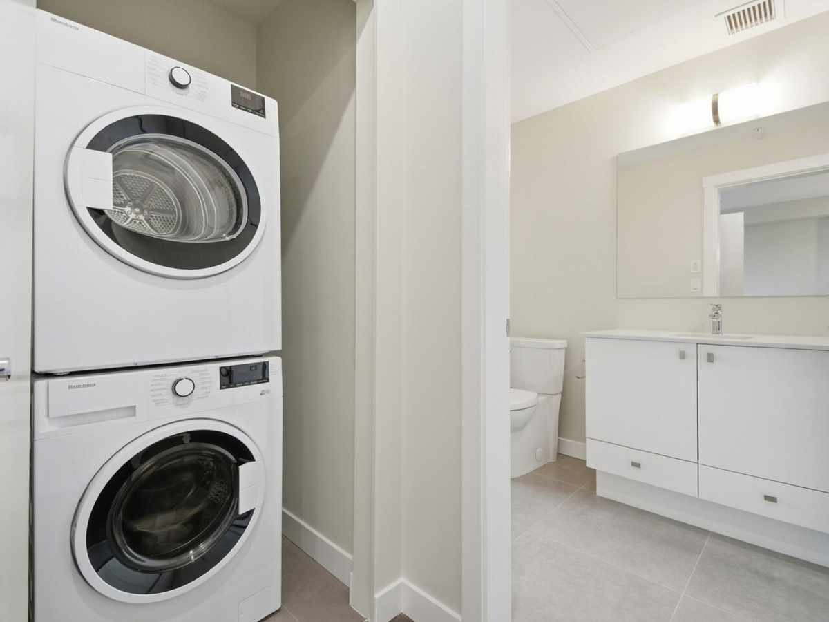 Bedroom 3 Photo of 430 23200 Gilley Road, Richmond, BC