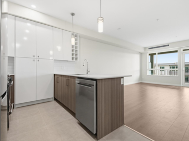 430 23200 Gilley Road, Richmond, BC, Hamilton RI — 1 bed apartment/condo for sale