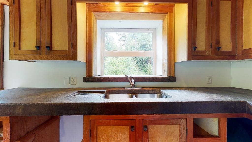 Bedroom 2 Photo of 722 West Bay Road, Gambier Island, BC