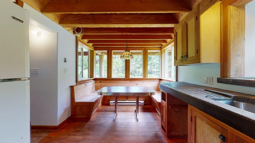 Primary Bathroom Photo of 722 West Bay Road, Gambier Island, BC