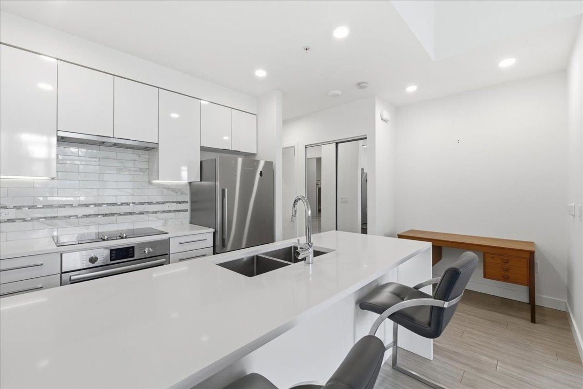 Dining Area Photo of 104 438 W King Edward Avenue, Vancouver, BC