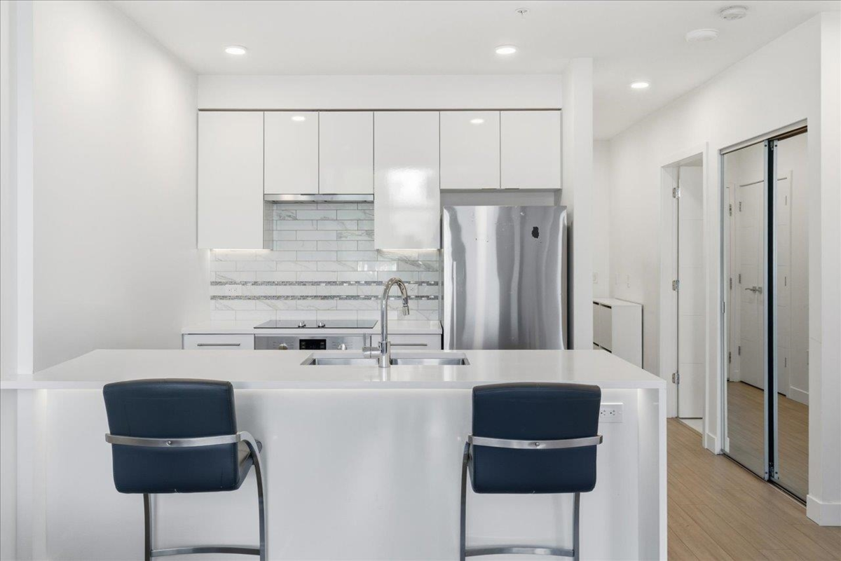 Kitchen Photo of 104 438 W King Edward Avenue, Vancouver, BC