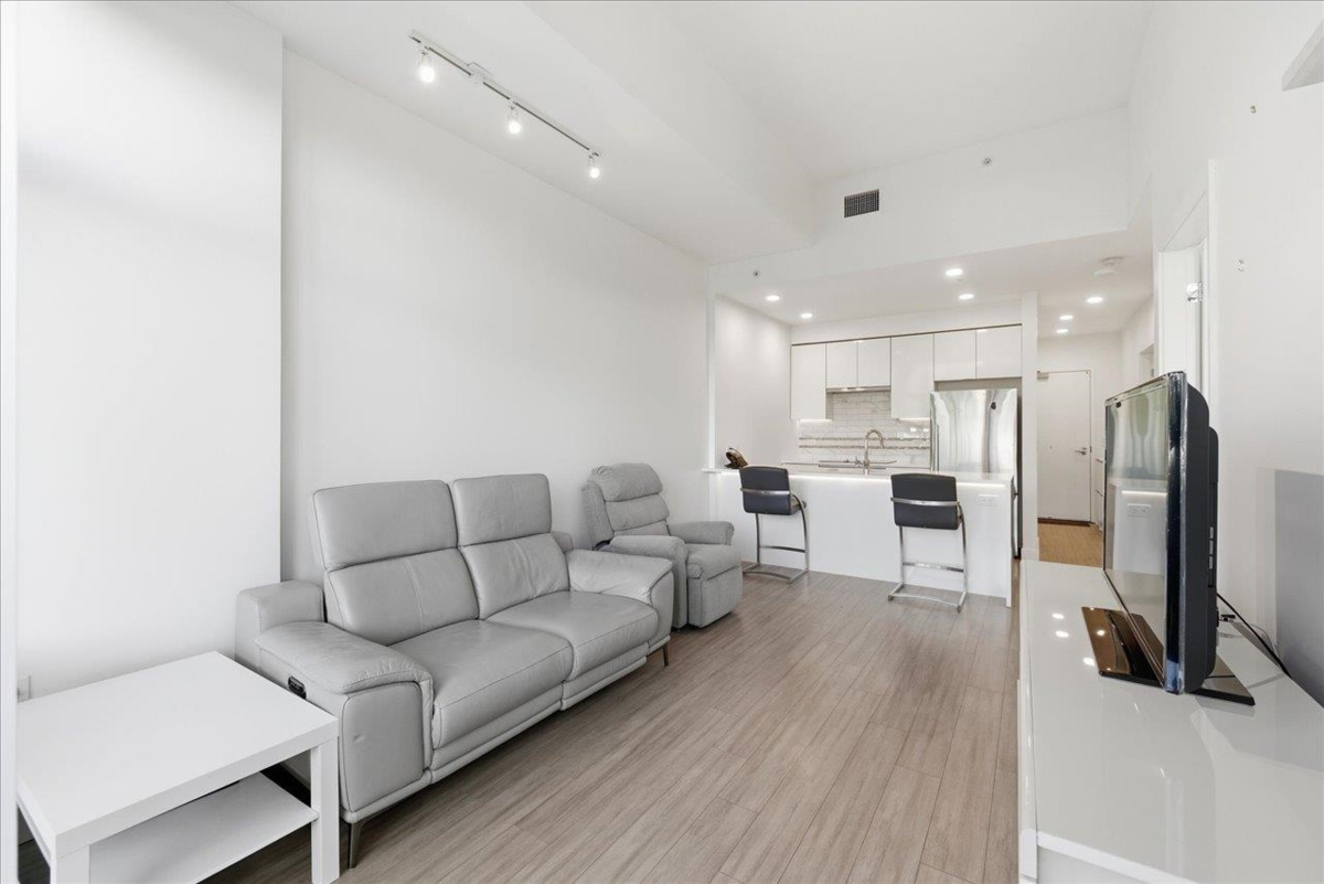 Primary Bathroom Photo of 104 438 W King Edward Avenue, Vancouver, BC