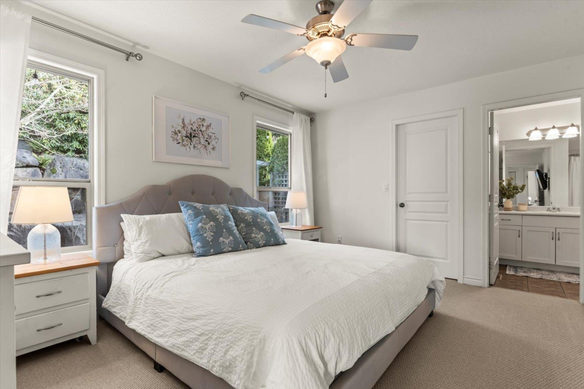 Hallway Photo of 50950 Ford Creek Place, Chilliwack, BC