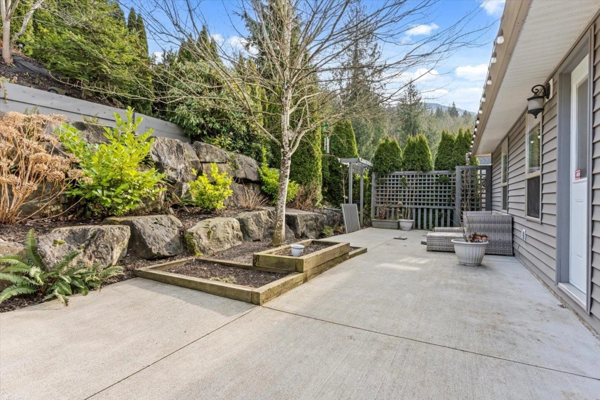 Outdoor Kitchen Photo of 50950 Ford Creek Place, Chilliwack, BC