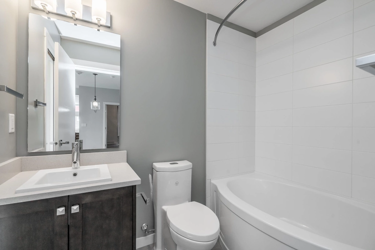 Office / Den Photo of 101 2242 Whatcom Road, Abbotsford, BC