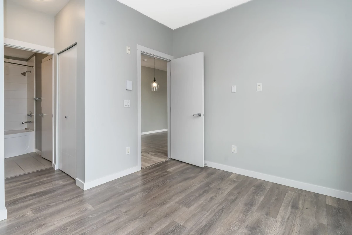 Powder Room Photo of 101 2242 Whatcom Road, Abbotsford, BC