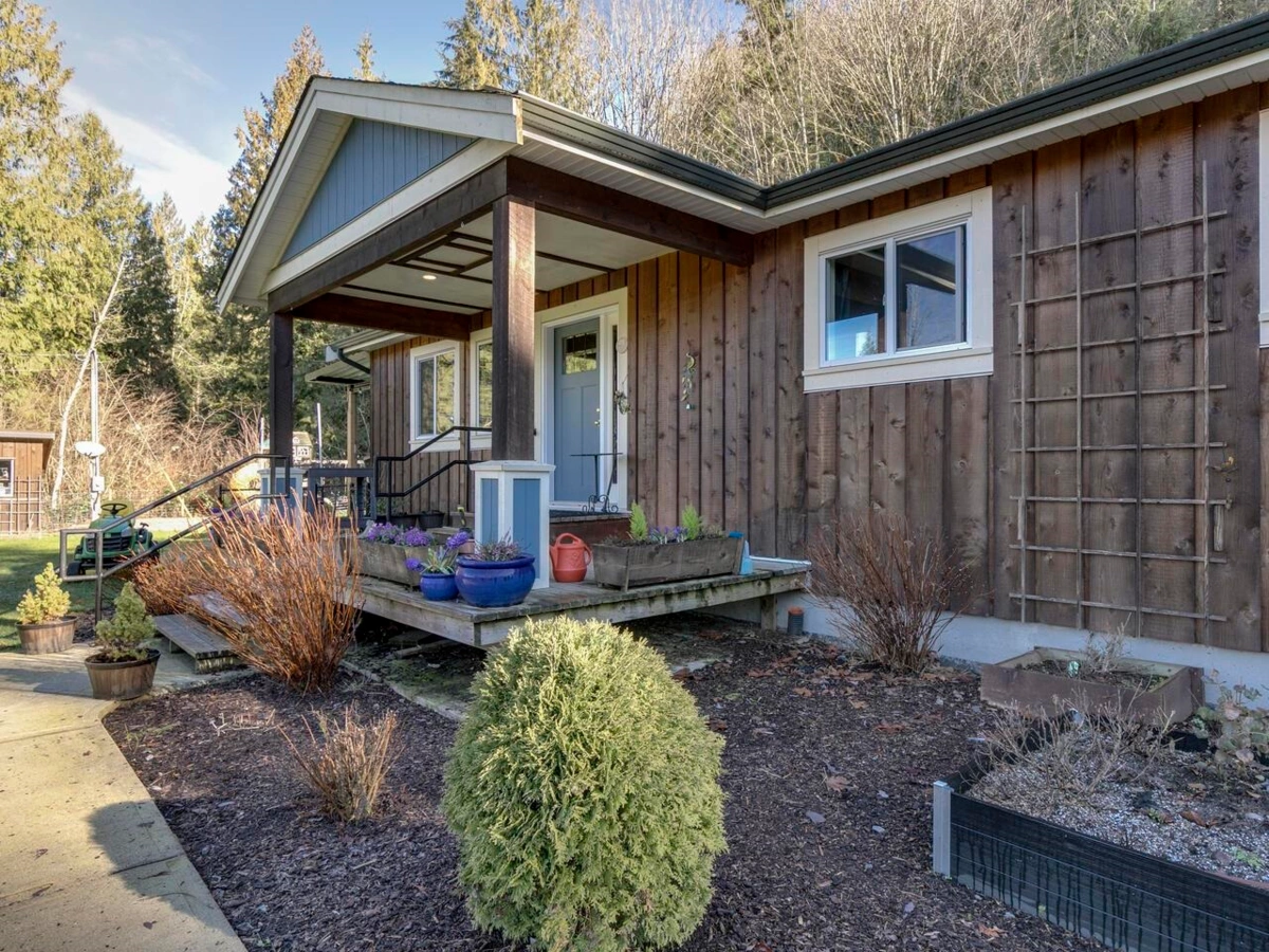 Kitchen Photo of 36478 Cascade Ridge Drive, Mission, BC