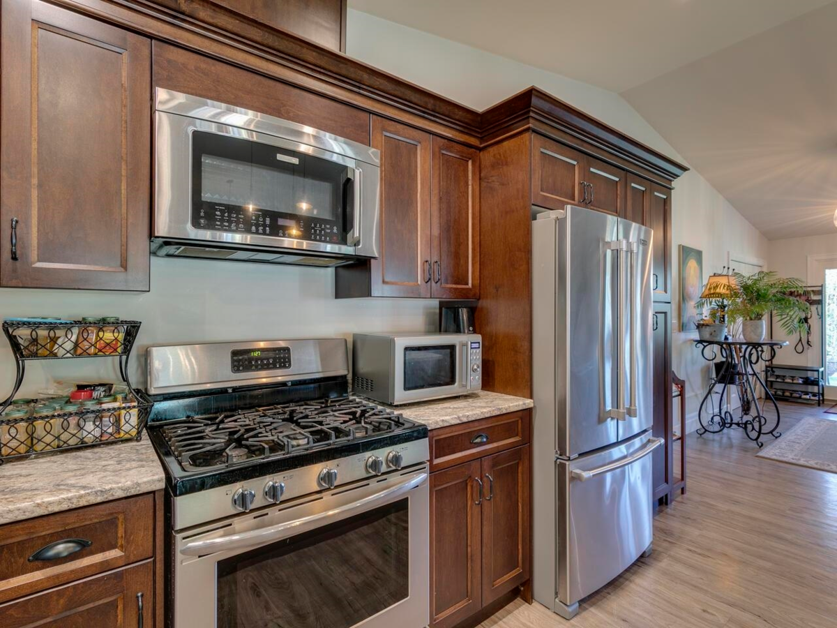 Mudroom Photo of 36478 Cascade Ridge Drive, Mission, BC