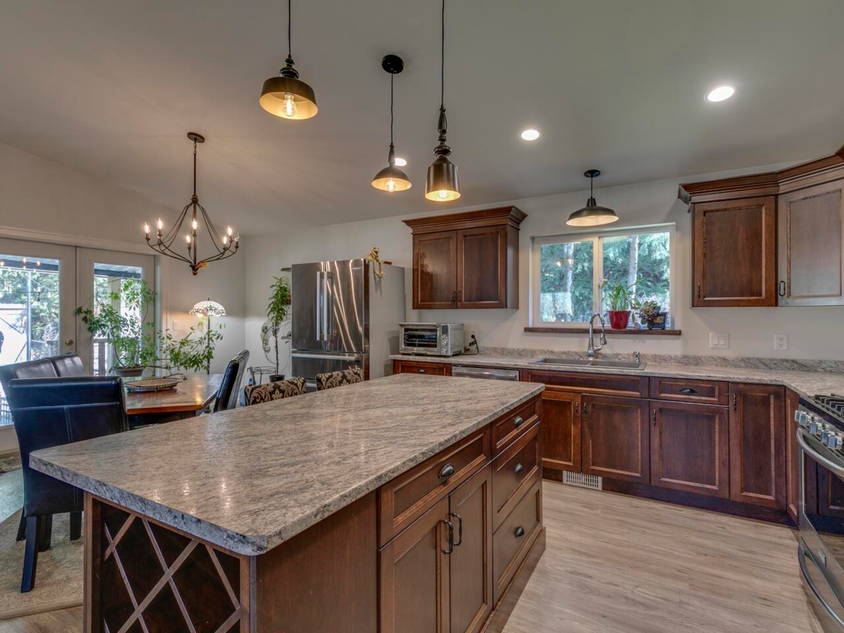 Staircase Photo of 36478 Cascade Ridge Drive, Mission, BC