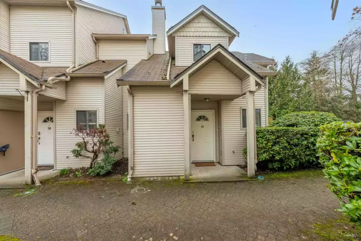 Backyard Photo of 49 98 Begin Street, Coquitlam, BC