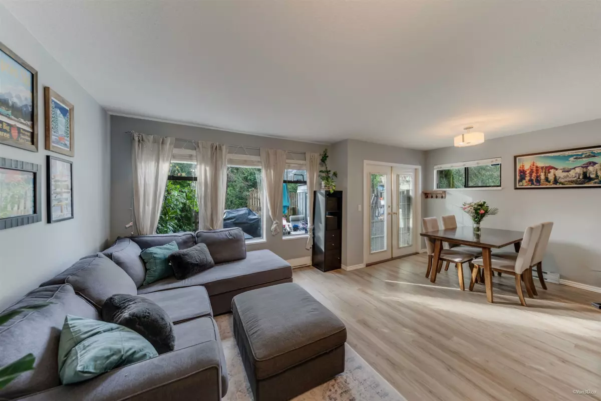 Breakfast Nook Photo of 49 98 Begin Street, Coquitlam, BC