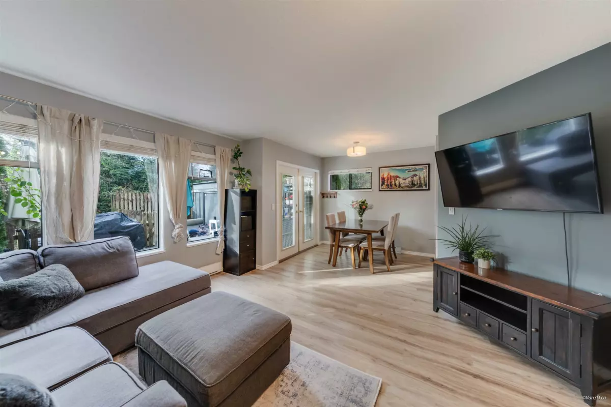 Primary Bathroom Photo of 49 98 Begin Street, Coquitlam, BC