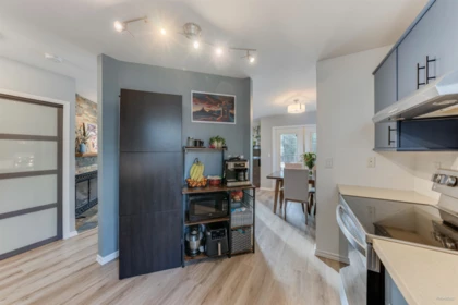 Guest Bathroom Photo of 49 98 Begin Street, Coquitlam, BC
