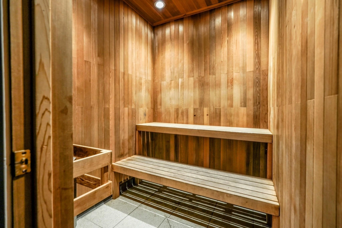 Front Yard Photo of 100 6299 144 Street, Surrey, BC