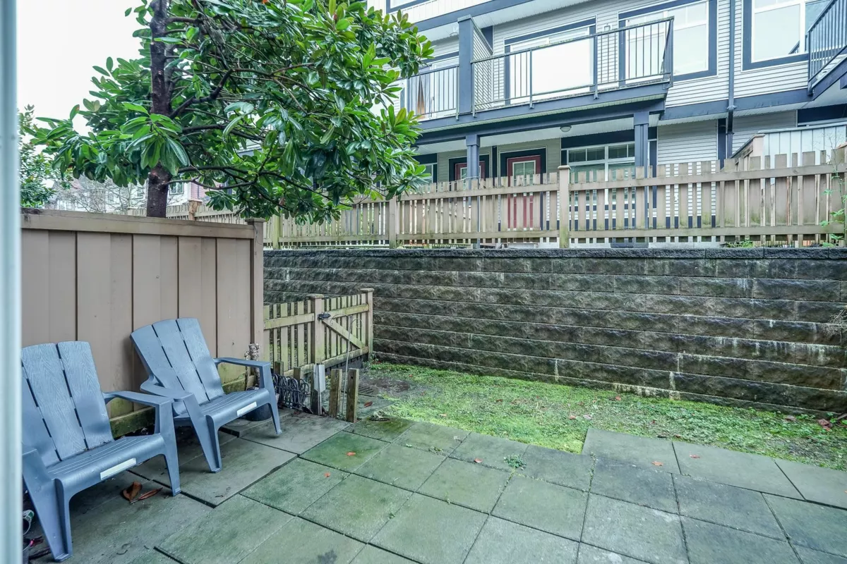 Laundry Room Photo of 100 6299 144 Street, Surrey, BC