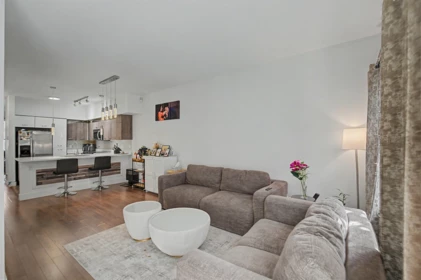 Breakfast Nook Photo of 100 6299 144 Street, Surrey, BC