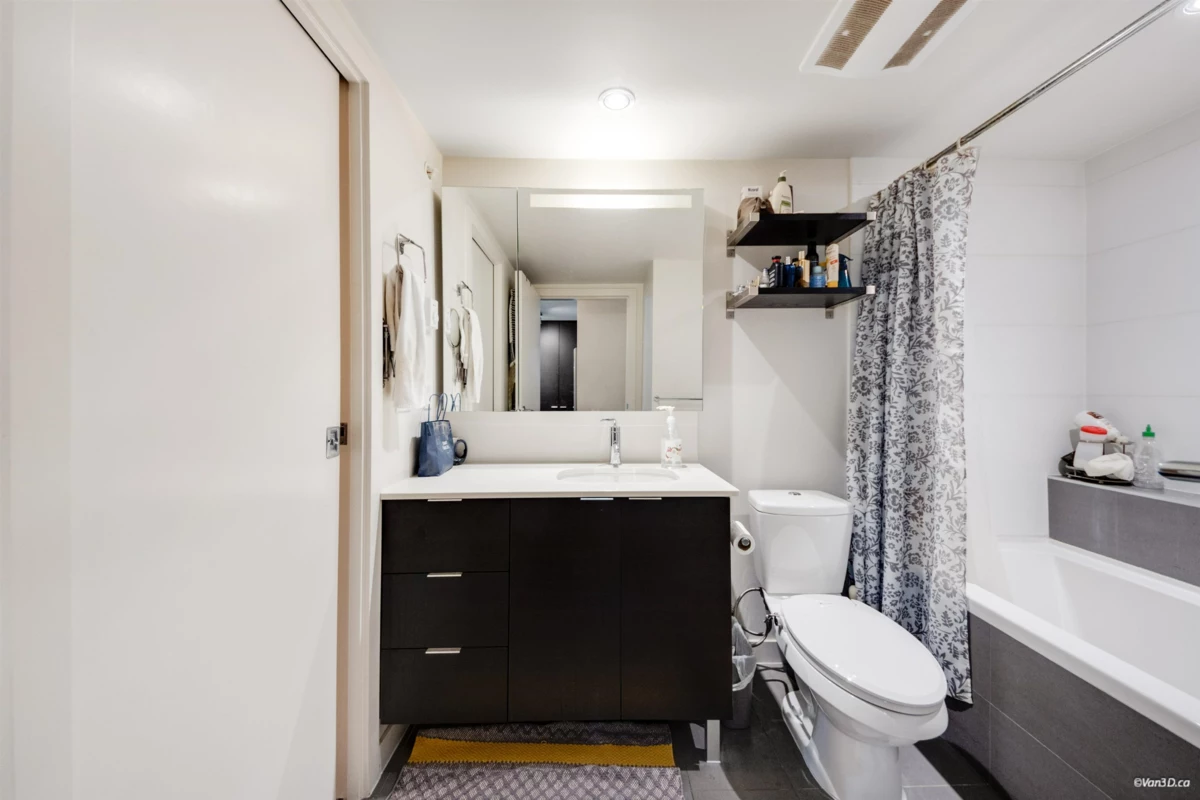 Loft / Bonus Room Photo of 408 1673 Lloyd Avenue, North Vancouver, BC